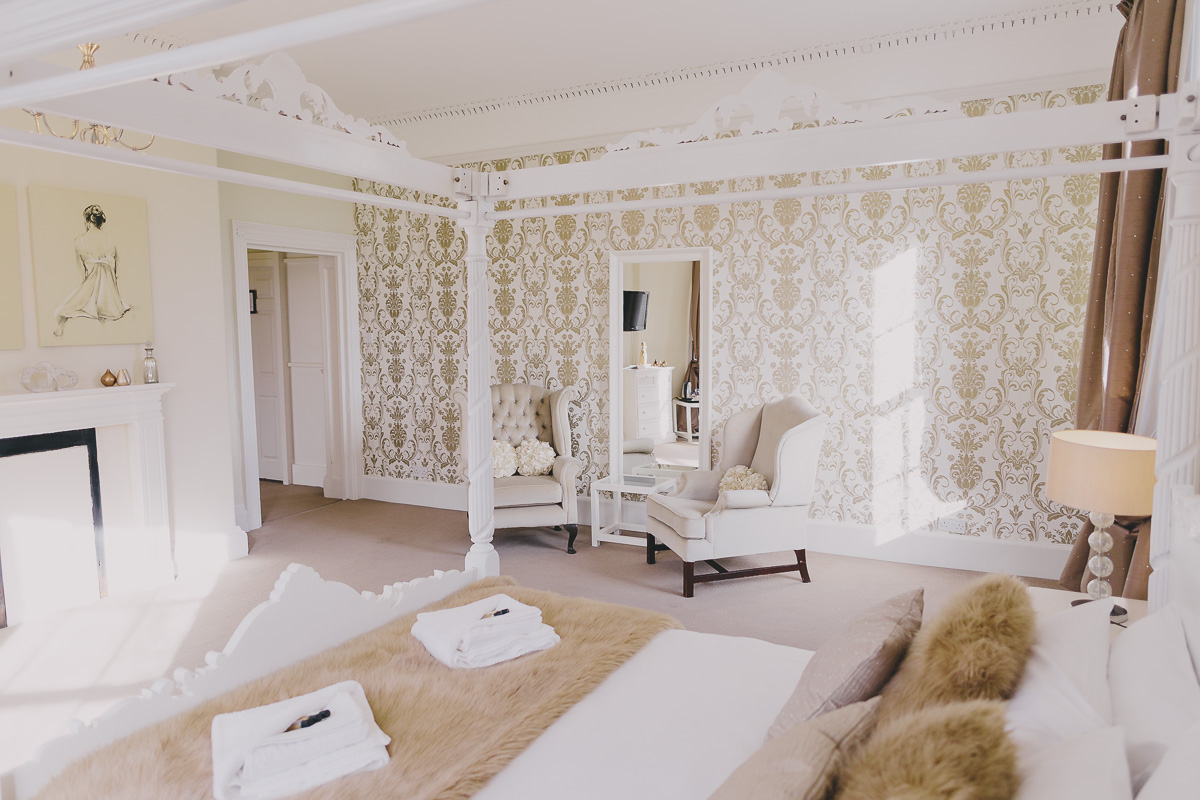 Eastington Park Wedding_Ally_and_Gary_Scuffins_Photography_029